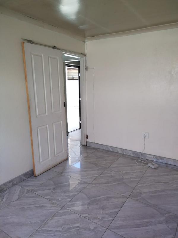 2 Bedroom Property for Sale in Jabavu Gauteng