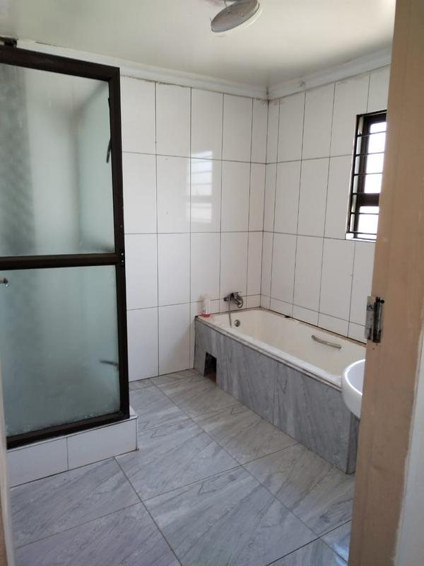 2 Bedroom Property for Sale in Jabavu Gauteng