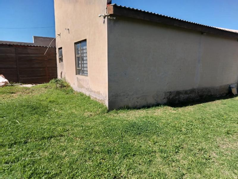 4 Bedroom Property for Sale in Lenasia South Gauteng
