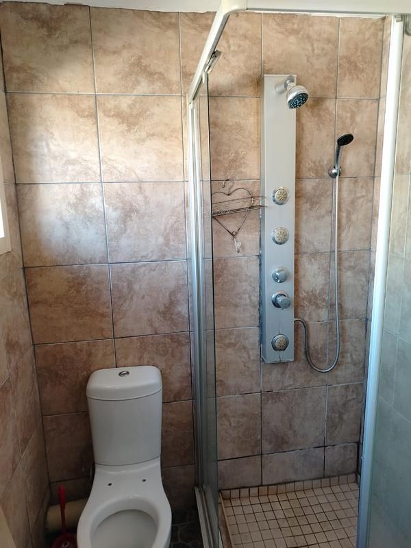 4 Bedroom Property for Sale in Lenasia South Gauteng
