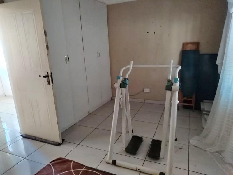 4 Bedroom Property for Sale in Lenasia South Gauteng