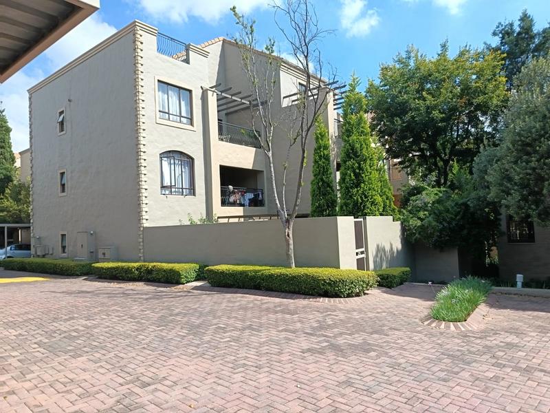 To Let 1 Bedroom Property for Rent in Pineslopes Gauteng