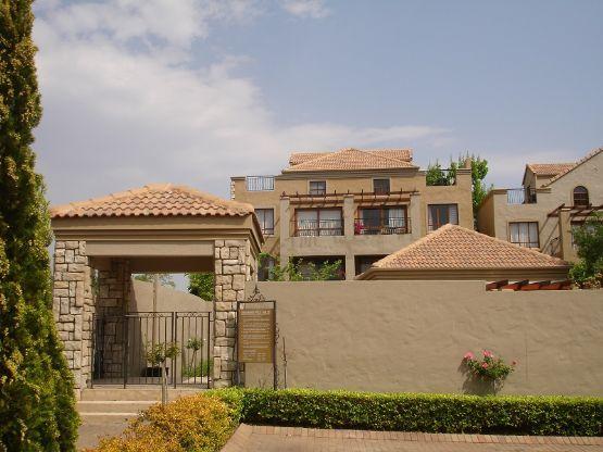 To Let 1 Bedroom Property for Rent in Pineslopes Gauteng