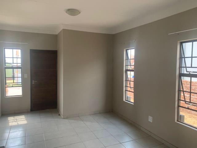 To Let 3 Bedroom Property for Rent in South Hills Gauteng