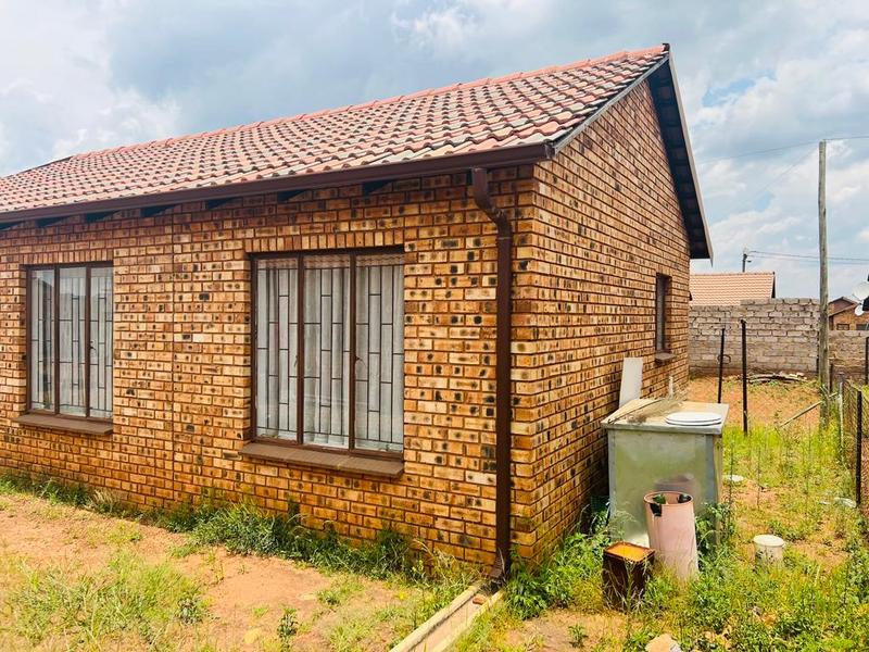 To Let 3 Bedroom Property for Rent in Protea Glen Gauteng