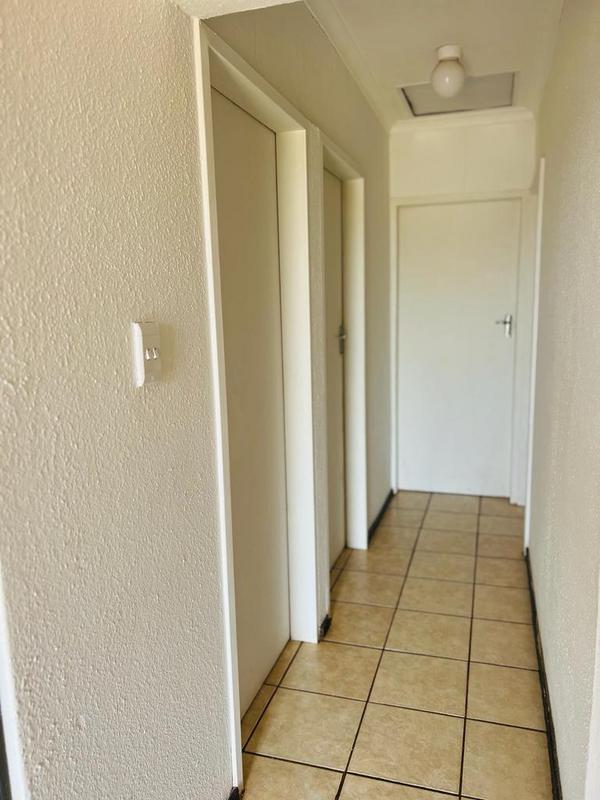 To Let 3 Bedroom Property for Rent in Protea Glen Gauteng