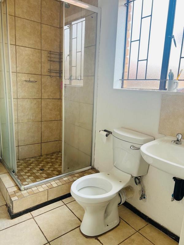 To Let 3 Bedroom Property for Rent in Protea Glen Gauteng