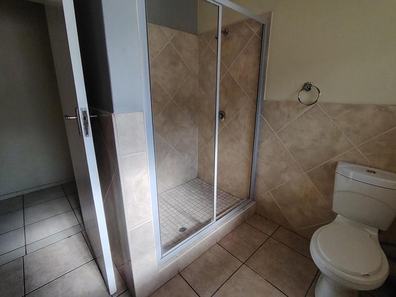 To Let 2 Bedroom Property for Rent in Eldoraigne Gauteng
