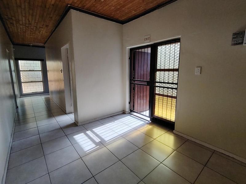 To Let 2 Bedroom Property for Rent in Eldoraigne Gauteng