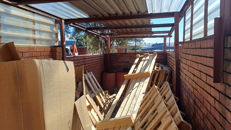 To Let commercial Property for Rent in Hennopspark Gauteng