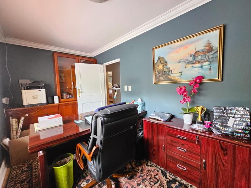 To Let 4 Bedroom Property for Rent in Ruimsig Gauteng