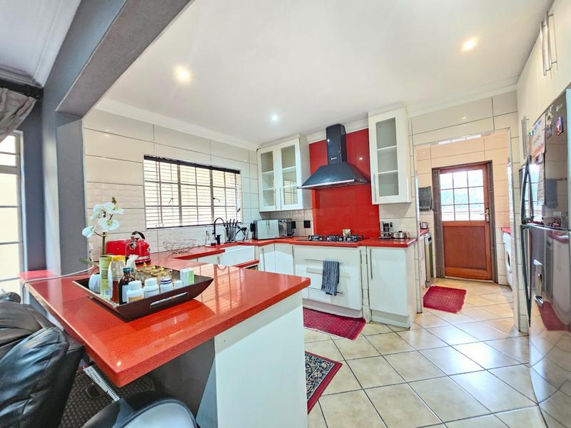 To Let 4 Bedroom Property for Rent in Zonnehoewe A H Gauteng