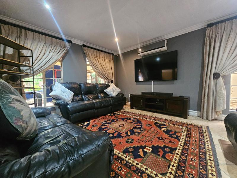 To Let 4 Bedroom Property for Rent in Zonnehoewe A H Gauteng