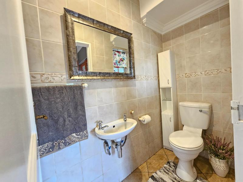 To Let 4 Bedroom Property for Rent in Zonnehoewe A H Gauteng