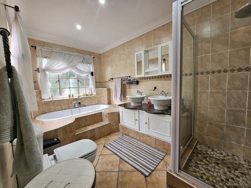 To Let 4 Bedroom Property for Rent in Zonnehoewe A H Gauteng