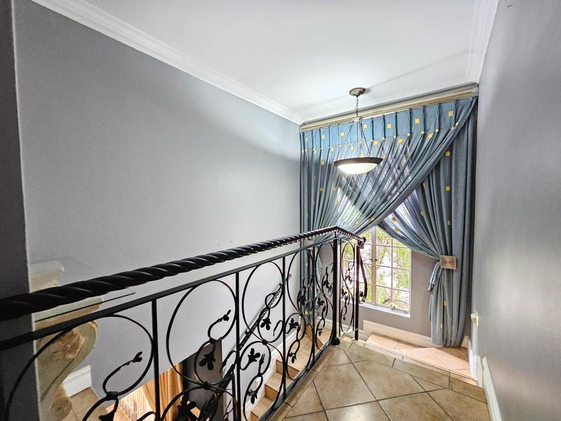 To Let 4 Bedroom Property for Rent in Zonnehoewe A H Gauteng