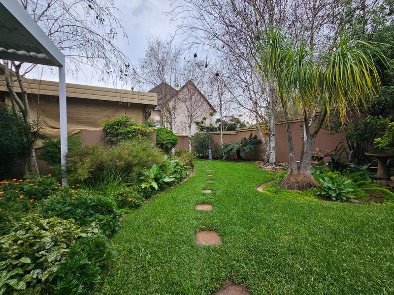 To Let 4 Bedroom Property for Rent in Zonnehoewe A H Gauteng