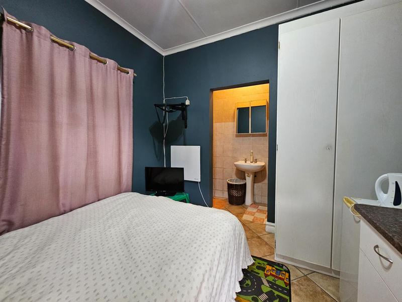 To Let 4 Bedroom Property for Rent in Zonnehoewe A H Gauteng