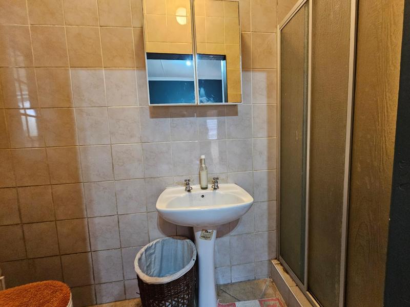 To Let 4 Bedroom Property for Rent in Zonnehoewe A H Gauteng