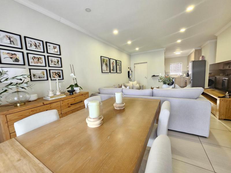 2 Bedroom Property for Sale in Wilgeheuwel Gauteng