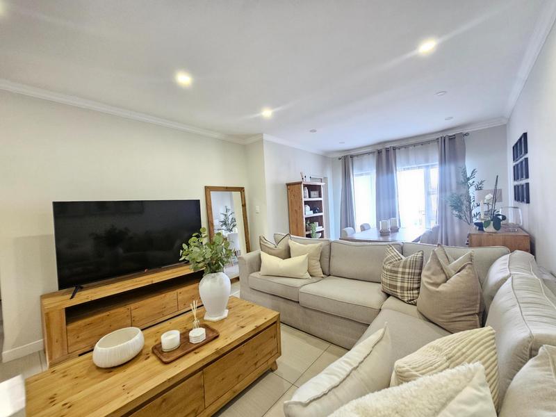 2 Bedroom Property for Sale in Wilgeheuwel Gauteng
