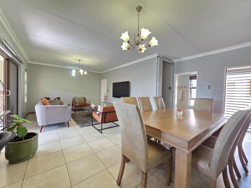 3 Bedroom Property for Sale in Honeydew Ridge Gauteng