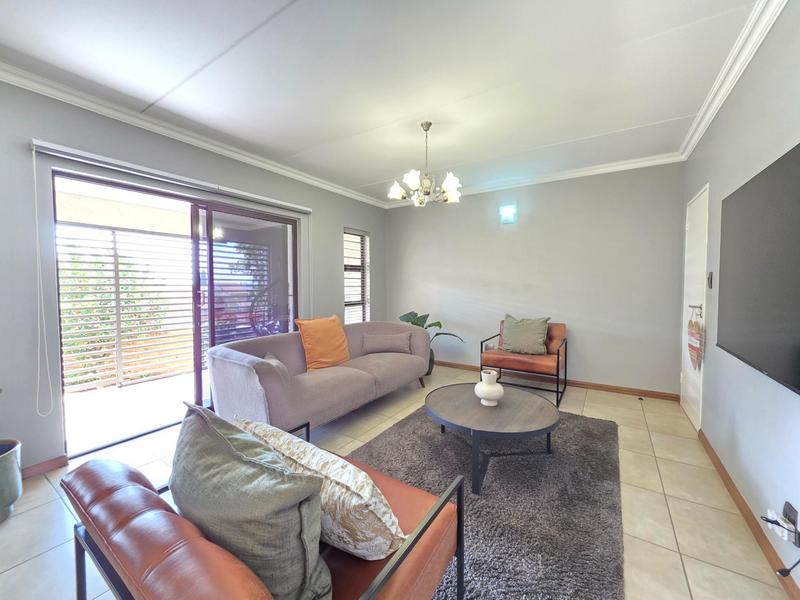 3 Bedroom Property for Sale in Honeydew Ridge Gauteng
