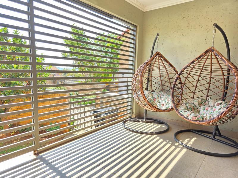 3 Bedroom Property for Sale in Honeydew Ridge Gauteng