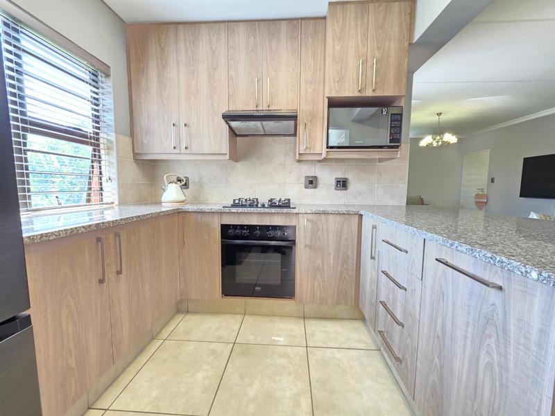 3 Bedroom Property for Sale in Honeydew Ridge Gauteng