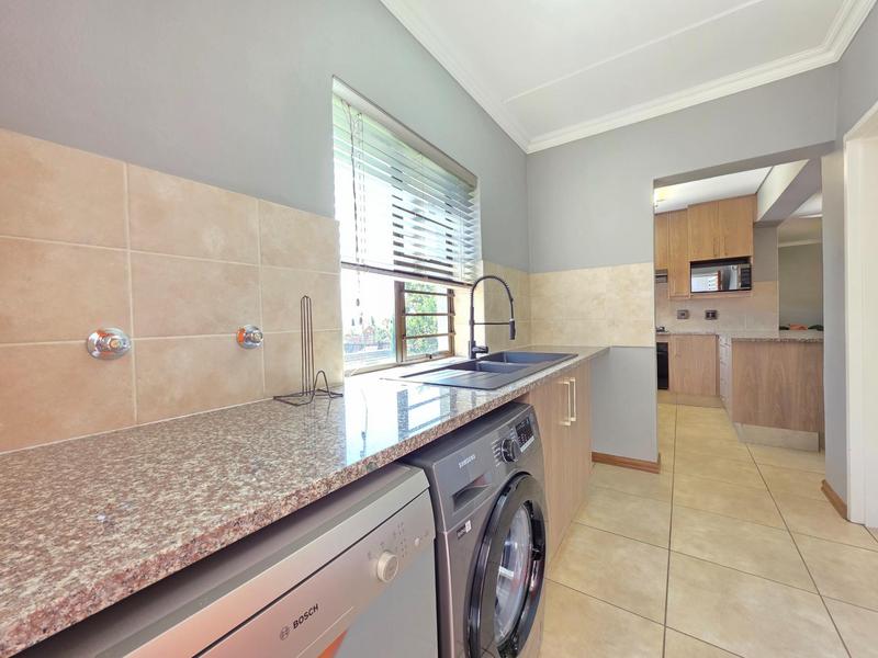 3 Bedroom Property for Sale in Honeydew Ridge Gauteng