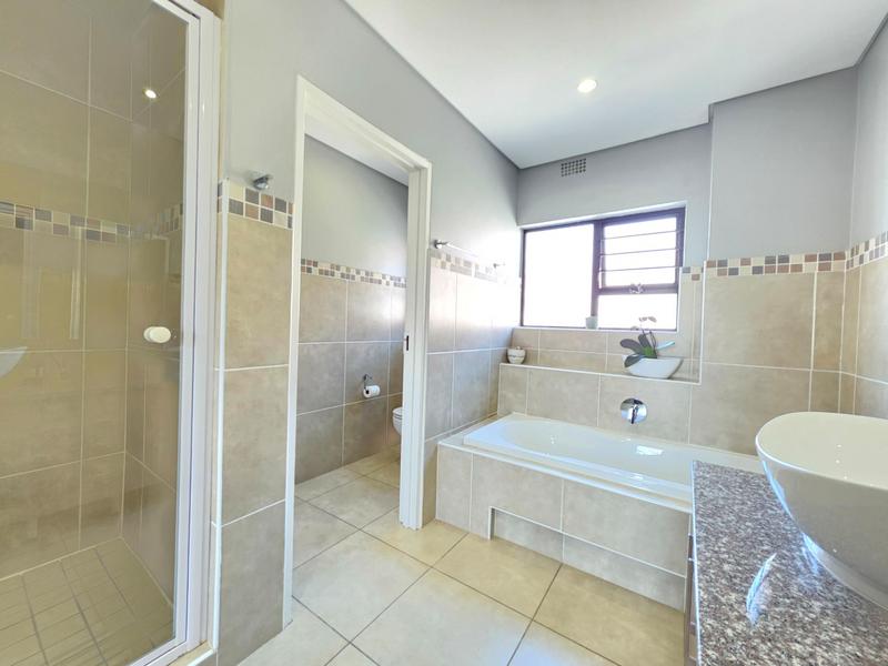 3 Bedroom Property for Sale in Honeydew Ridge Gauteng
