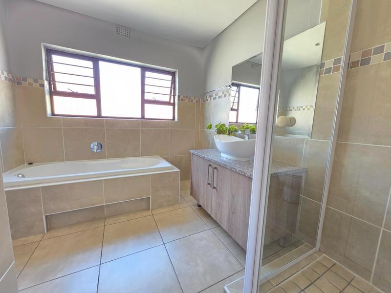 3 Bedroom Property for Sale in Honeydew Ridge Gauteng