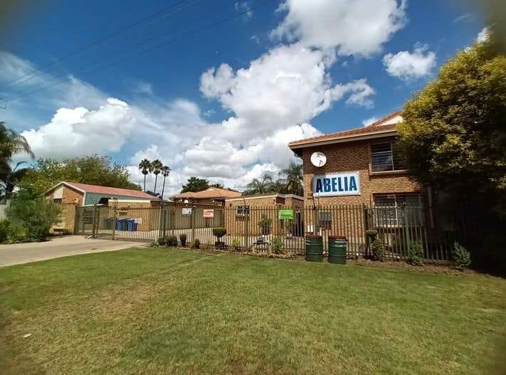 1 Bedroom Property for Sale in Rietfontein Gauteng