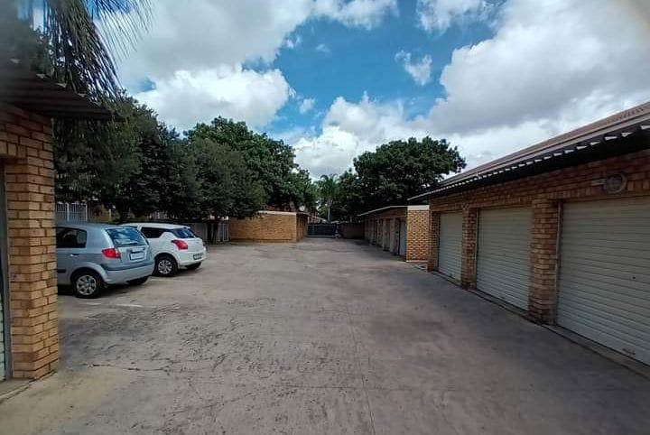1 Bedroom Property for Sale in Rietfontein Gauteng