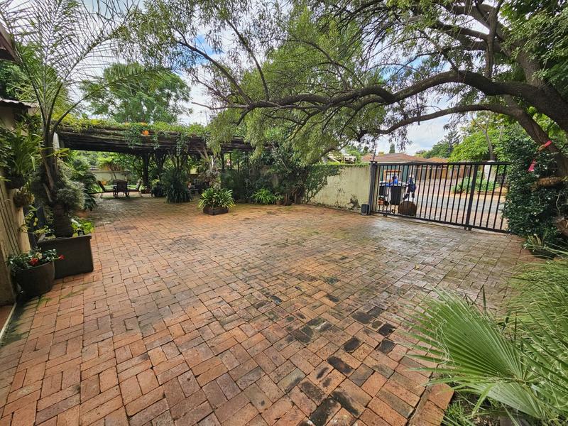 3 Bedroom Property for Sale in Sinoville Gauteng