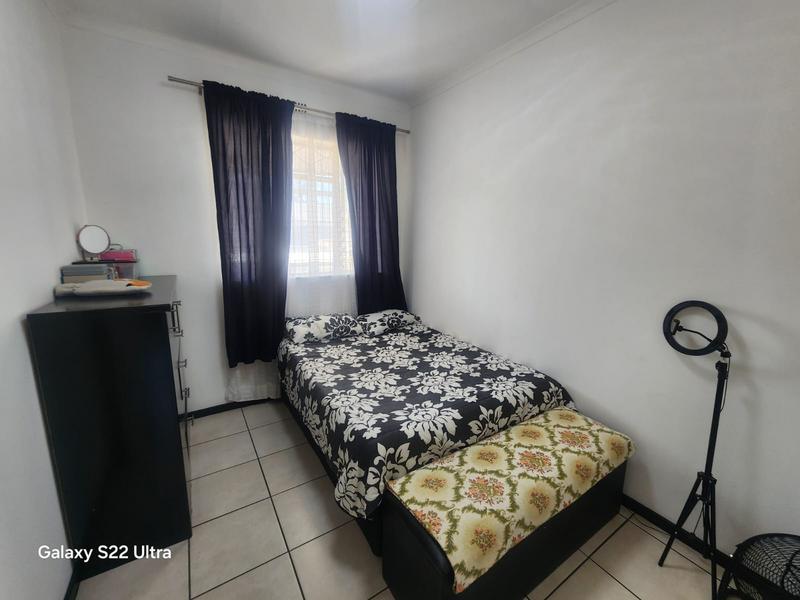 2 Bedroom Property for Sale in Brackenhurst Gauteng