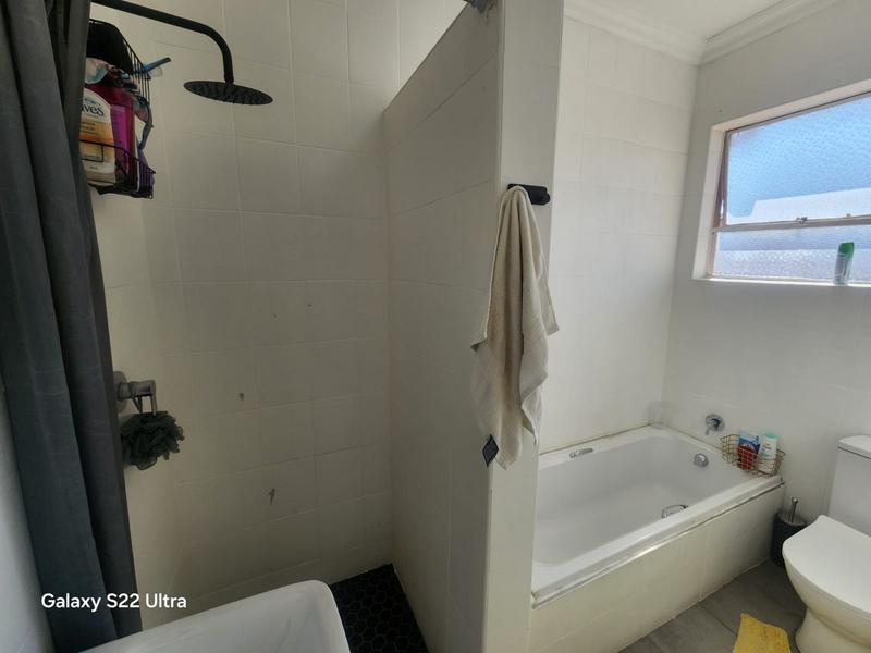 2 Bedroom Property for Sale in Brackenhurst Gauteng