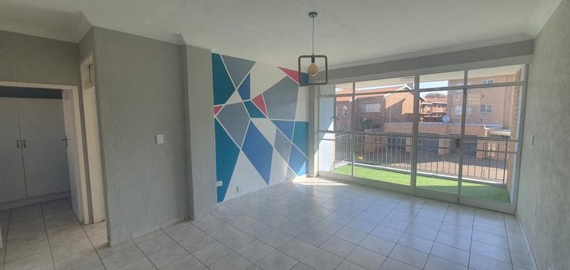 2 Bedroom Property for Sale in New Redruth Gauteng