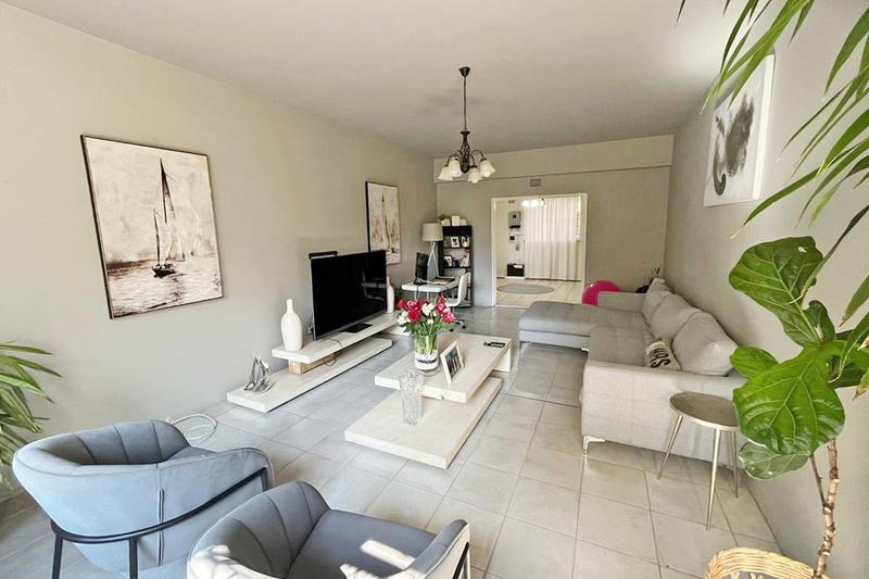 2 Bedroom Property for Sale in Illovo Gauteng