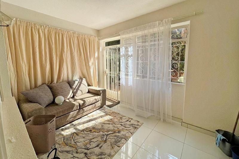2 Bedroom Property for Sale in Illovo Gauteng