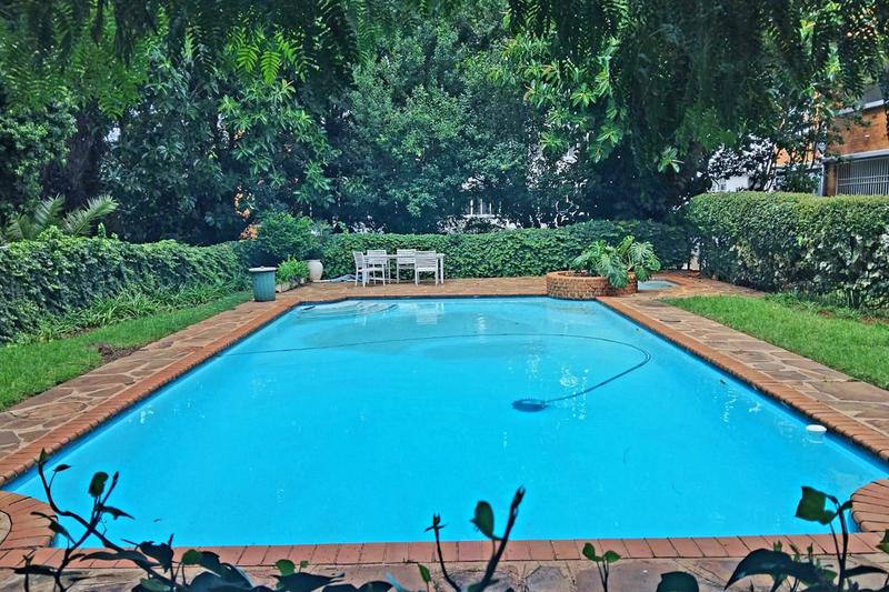 2 Bedroom Property for Sale in Illovo Gauteng