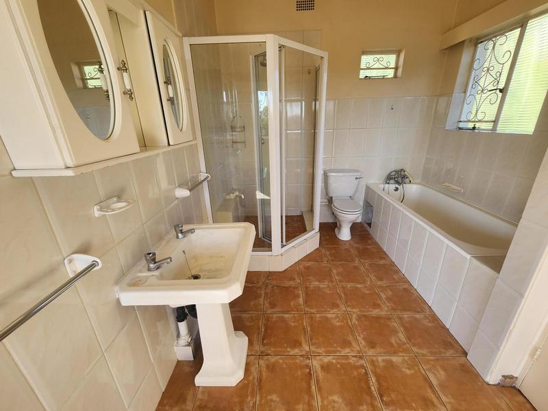 9 Bedroom Property for Sale in Muckleneuk Gauteng