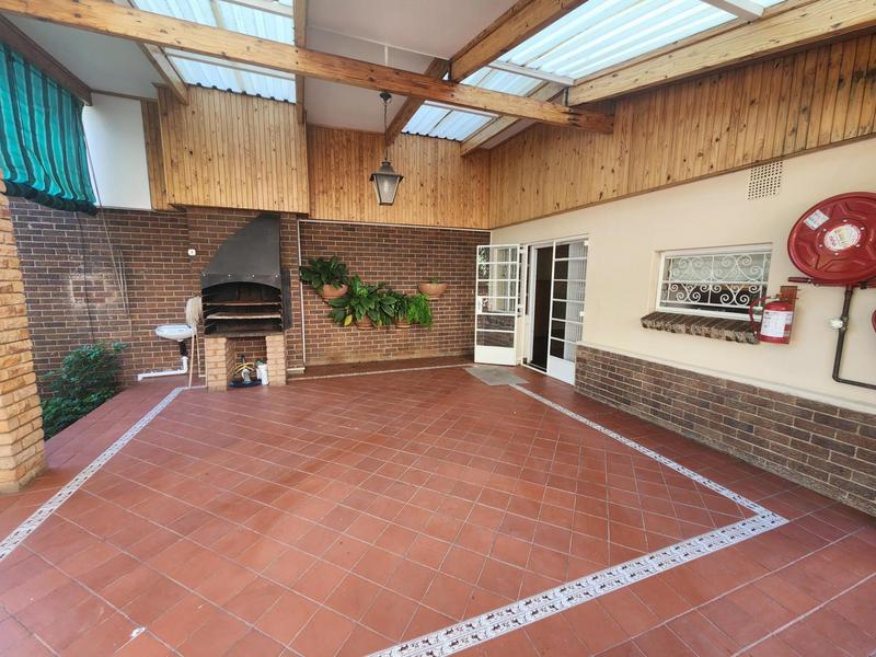 9 Bedroom Property for Sale in Muckleneuk Gauteng