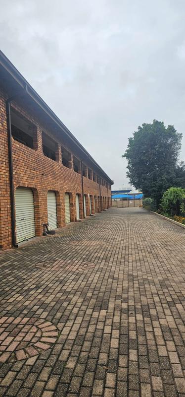 To Let 2 Bedroom Property for Rent in Sandhurst Gauteng