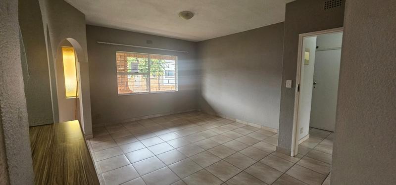 To Let 2 Bedroom Property for Rent in Sandhurst Gauteng