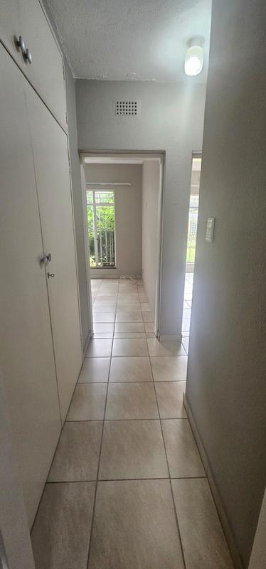 To Let 2 Bedroom Property for Rent in Sandhurst Gauteng