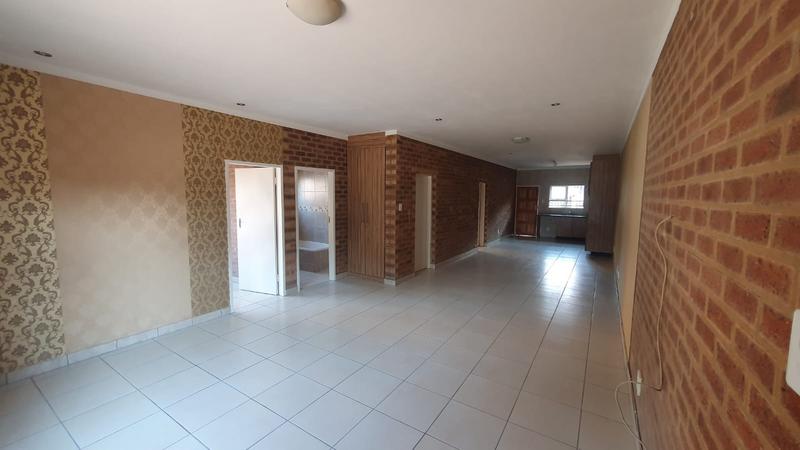 To Let 3 Bedroom Property for Rent in Erasmia Gauteng