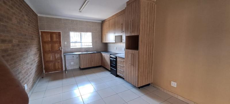 To Let 3 Bedroom Property for Rent in Erasmia Gauteng
