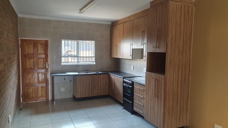 To Let 3 Bedroom Property for Rent in Erasmia Gauteng