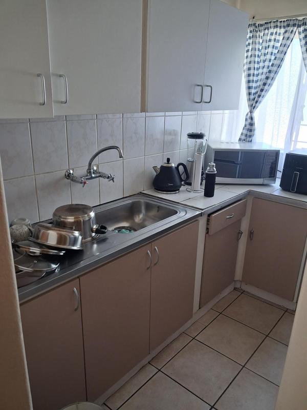 To Let 1 Bedroom Property for Rent in Queenswood Gauteng